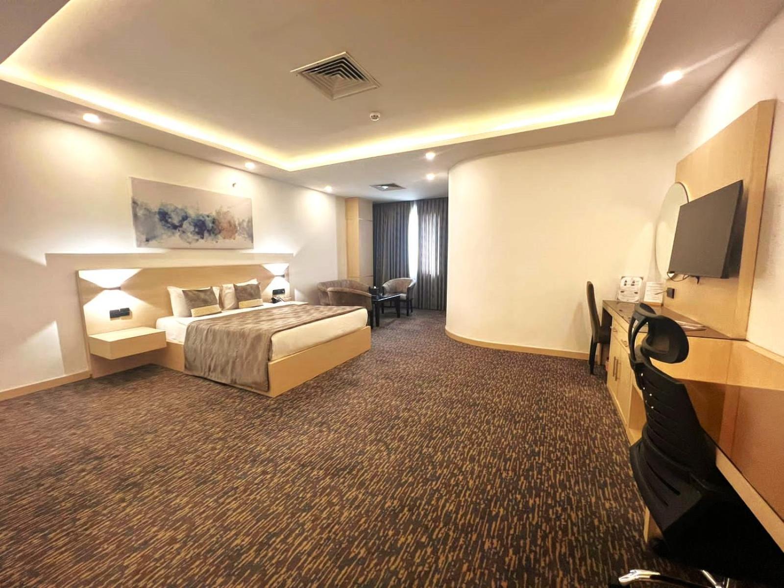 Van Royal Hotel Arbil Exterior foto