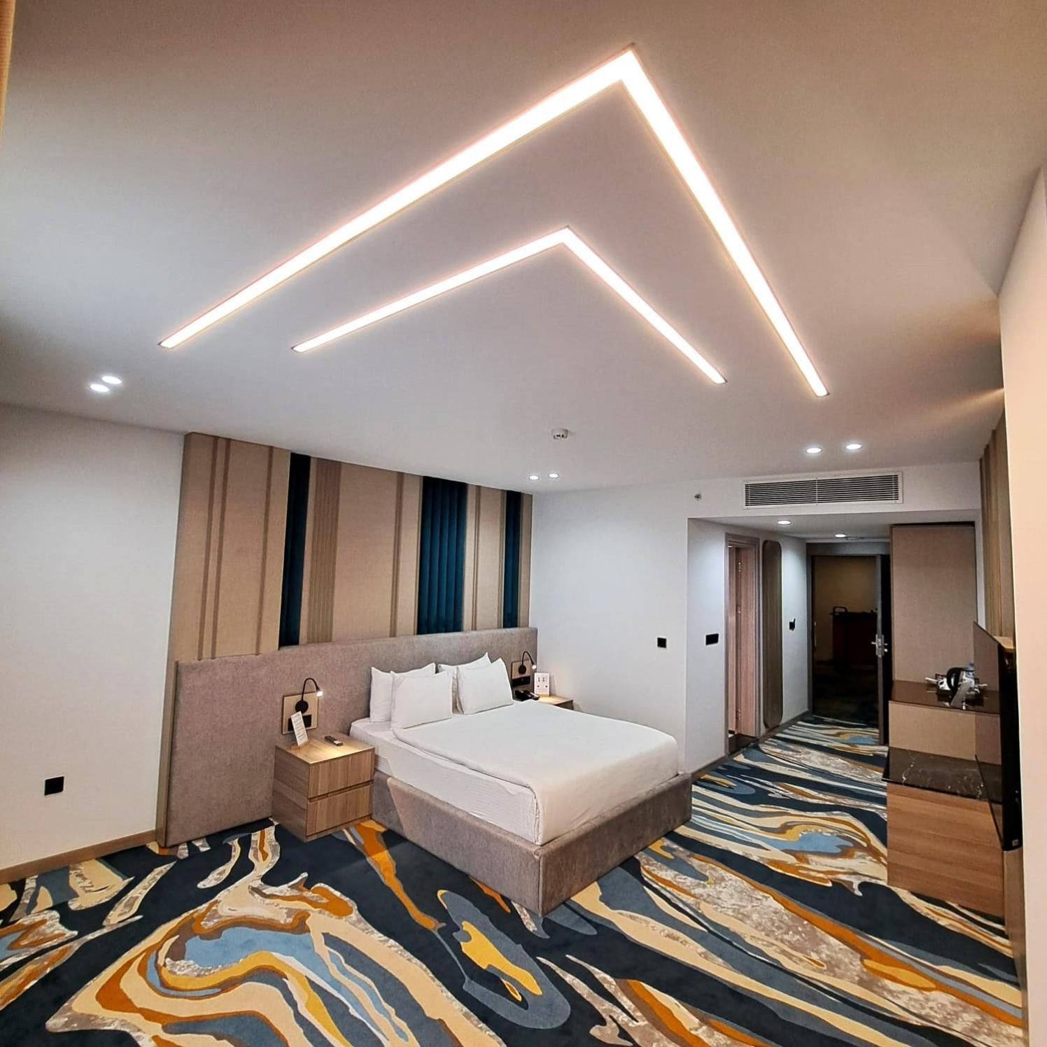 Van Royal Hotel Arbil Exterior foto